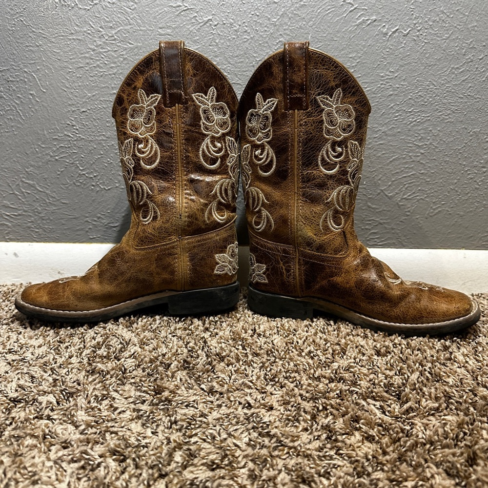 Girl’s Shyanne Floral Embroidered Western Boots size 2 - Picture 5 of 5